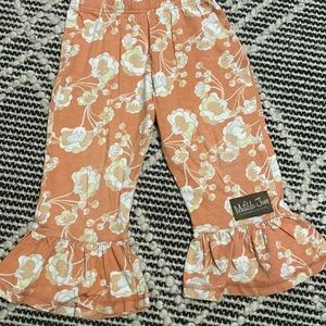 Matilda Jane Platinum ruffle bottom pants, size 2